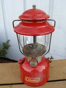 vintage-1966-coleman-model-200a-red-lantern-single-mantle-camping-lamp_1801797.jpeg